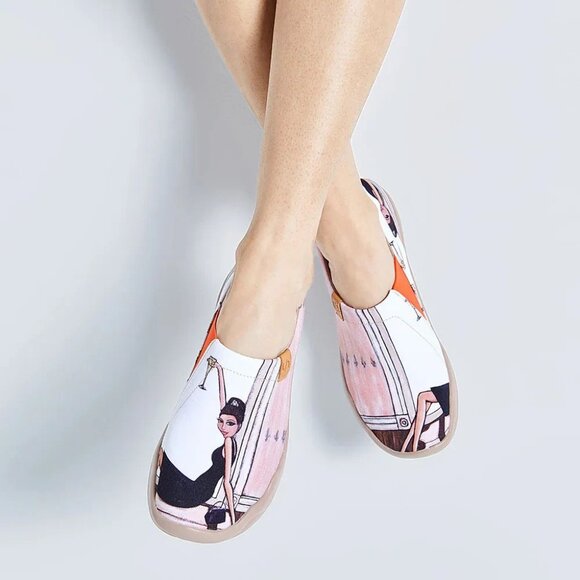 UIN Art Painted Travel Shoes Women 9 Slip On Casual Canvas The Little Dress Pink - Picture 12 of 12